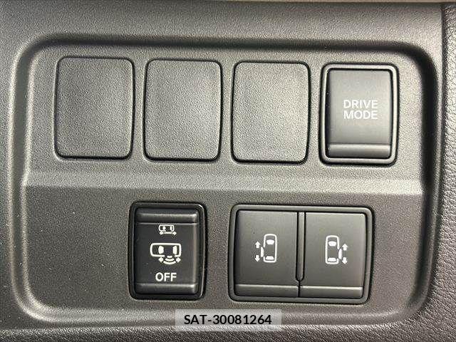 Nissan SERENA 2021-07 8101785-5