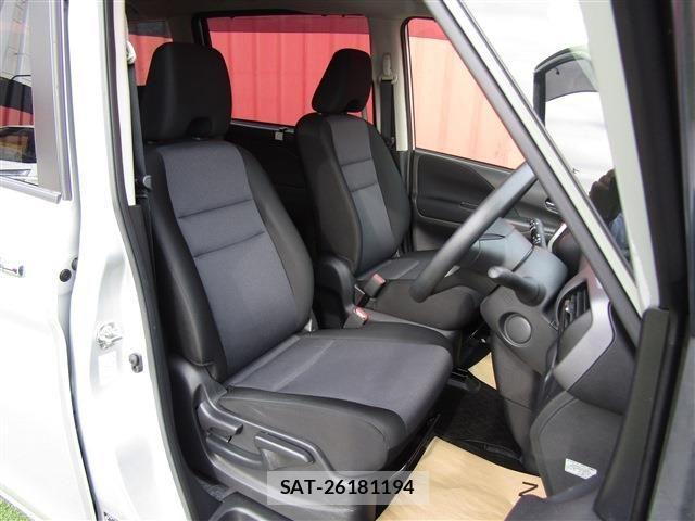 Nissan SERENA 2021-03 8101789-21