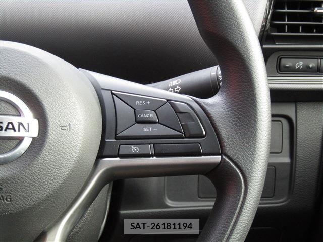 Nissan SERENA 2021-03 8101789-4