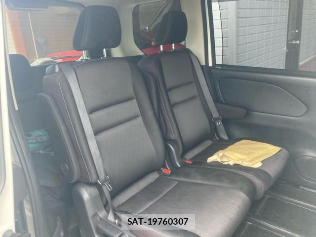Nissan SERENA 2019-01 8101788-13