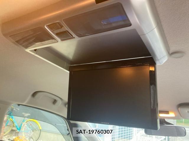 Nissan SERENA 2019-01 8101788-15