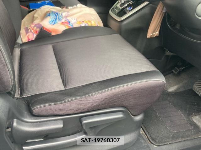 Nissan SERENA 2019-01 8101788-16
