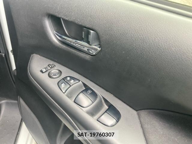 Nissan SERENA 2019-01 8101788-18