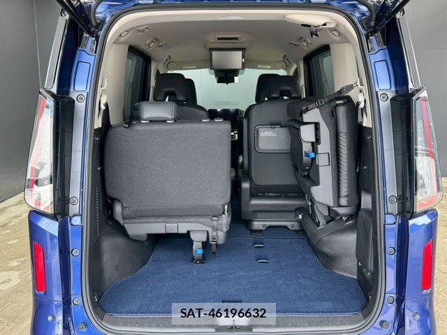 Nissan SERENA 2024-02 8101760-23