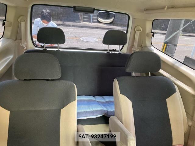 Nissan SERENA 2003-05 8101792-12