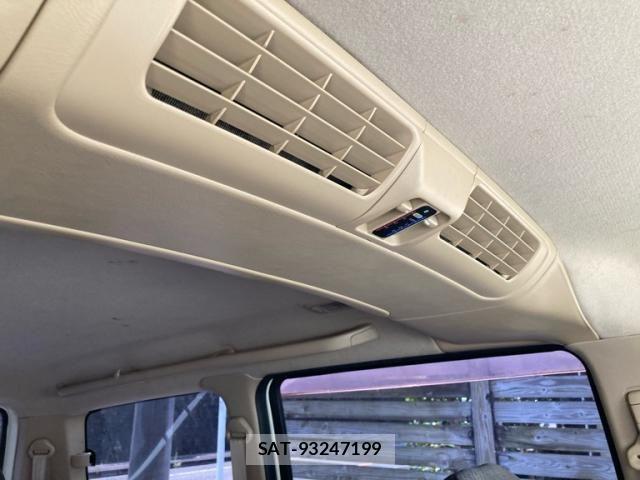 Nissan SERENA 2003-05 8101792-18