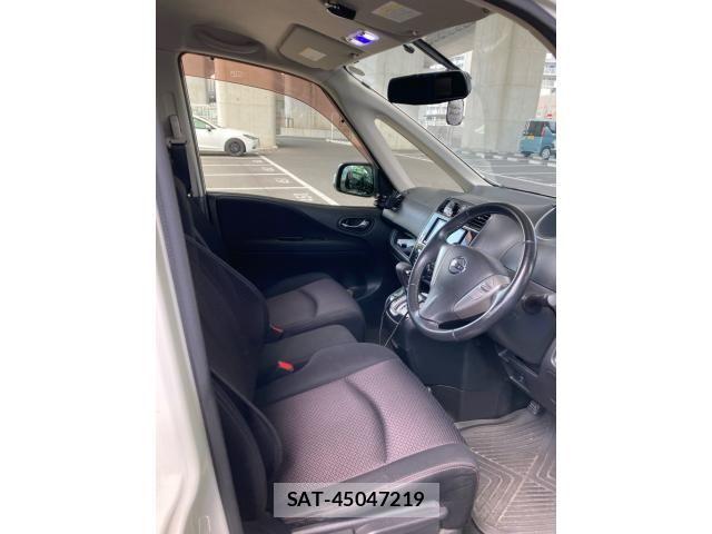 Nissan SERENA 2012-04 8101806-13