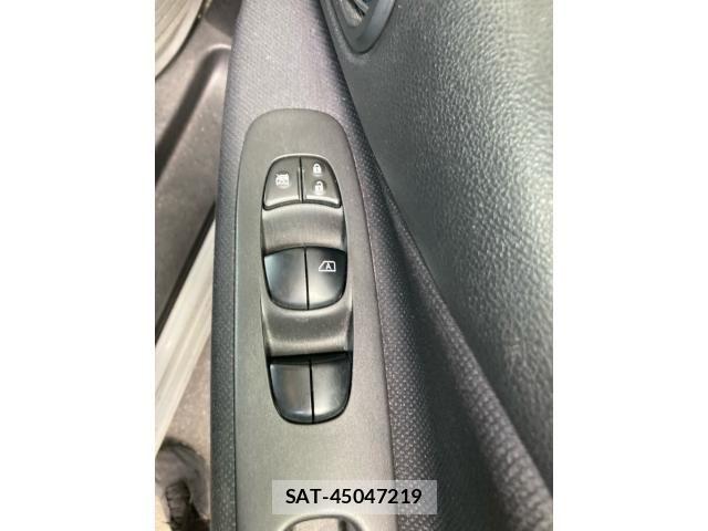 Nissan SERENA 2012-04 8101806-18