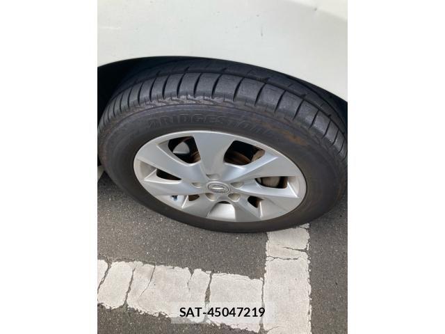 Nissan SERENA 2012-04 8101806-4