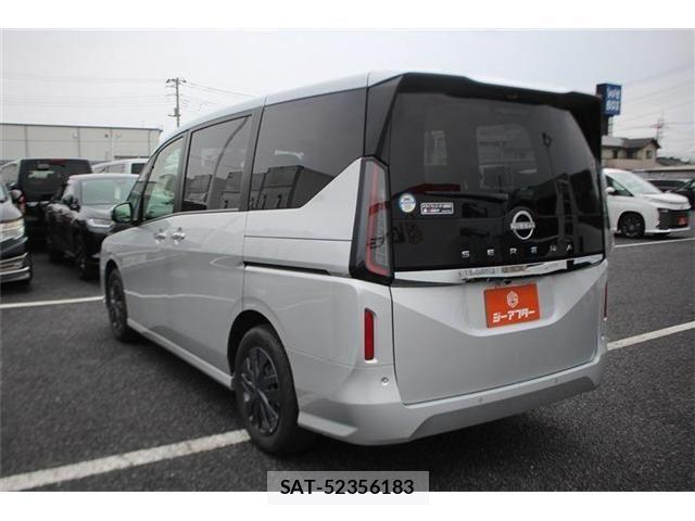 Nissan SERENA 2023-06 8101784-13