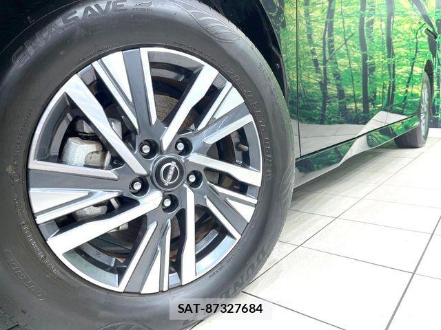 Nissan SERENA 2023-06 8101750-13