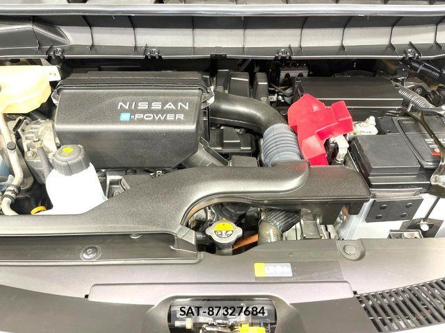 Nissan SERENA 2023-06 8101750-17
