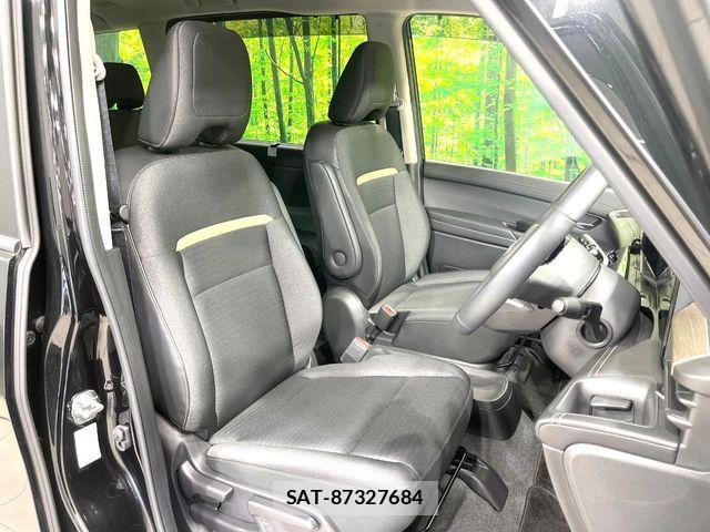 Nissan SERENA 2023-06 8101750-7