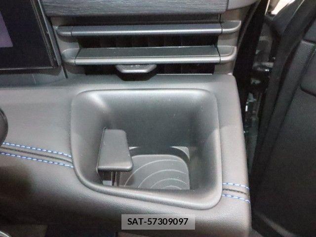 Nissan SERENA 2025-01 8101756-26