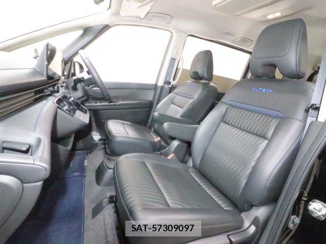 Nissan SERENA 2025-01 8101756-7