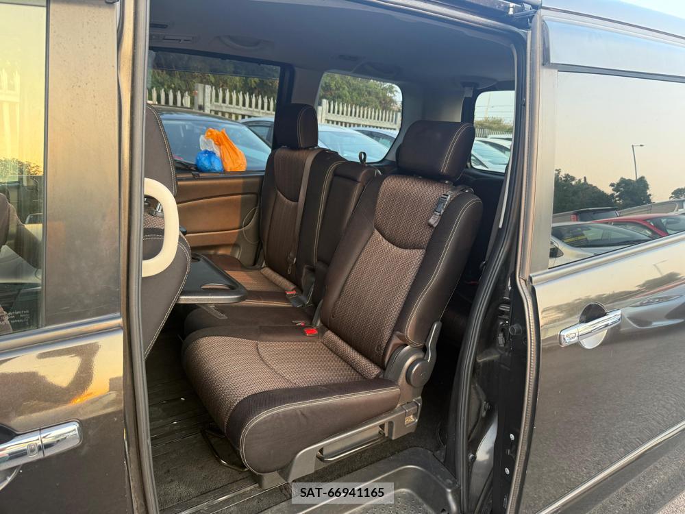 Nissan SERENA 2014-04 1287991-9