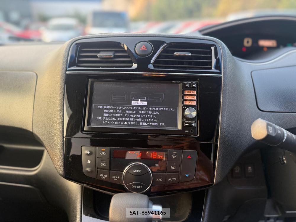 Nissan SERENA 2014-04 1287991-23
