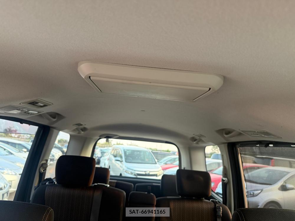 Nissan SERENA 2014-04 1287991-31