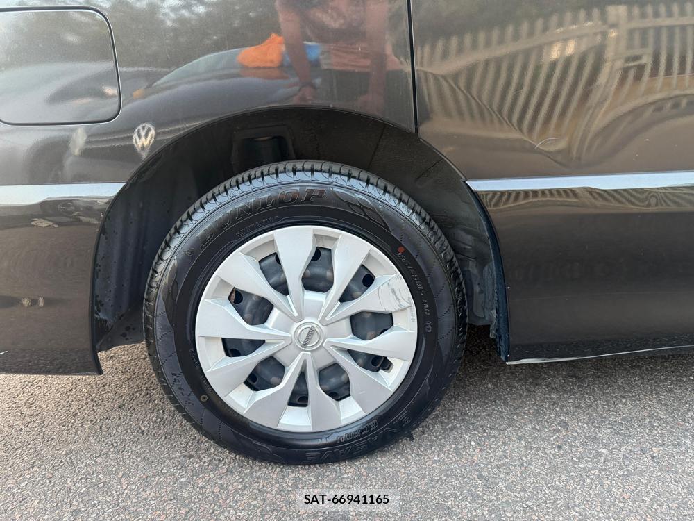 Nissan SERENA 2014-04 1287991-35