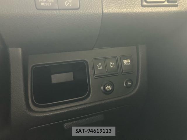 Nissan SERENA 2012-01 8132280-18