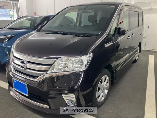 Nissan SERENA 2012-01 8132280-2