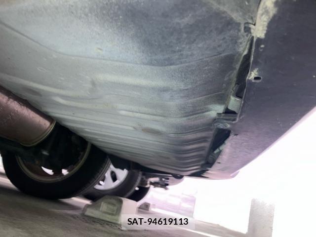 Nissan SERENA 2012-01 8132280-5