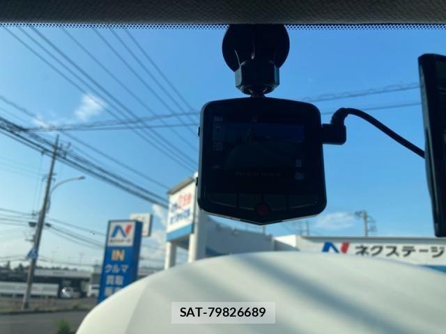 Nissan SERENA 2008-05 8132277-18