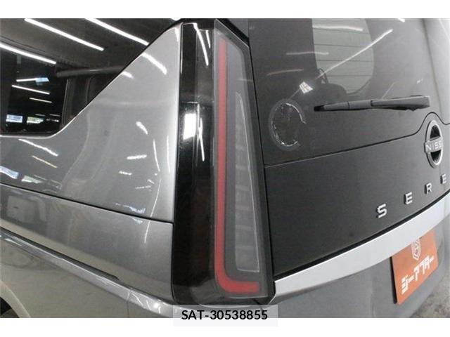 Nissan SERENA 2023-06 8132259-15