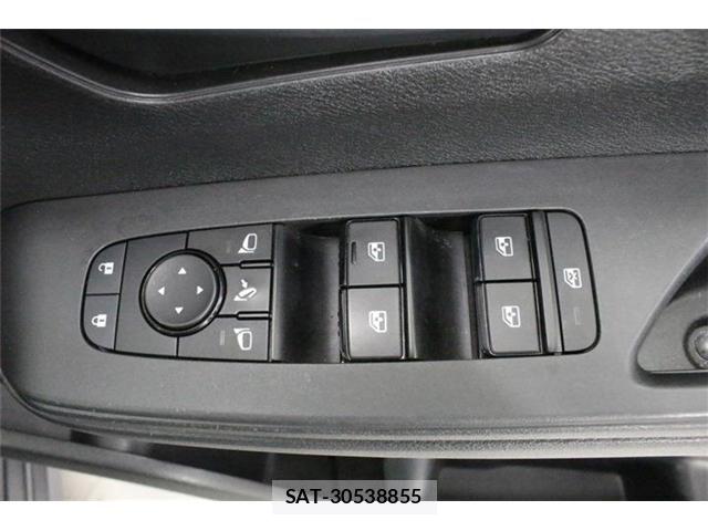 Nissan SERENA 2023-06 8132259-28
