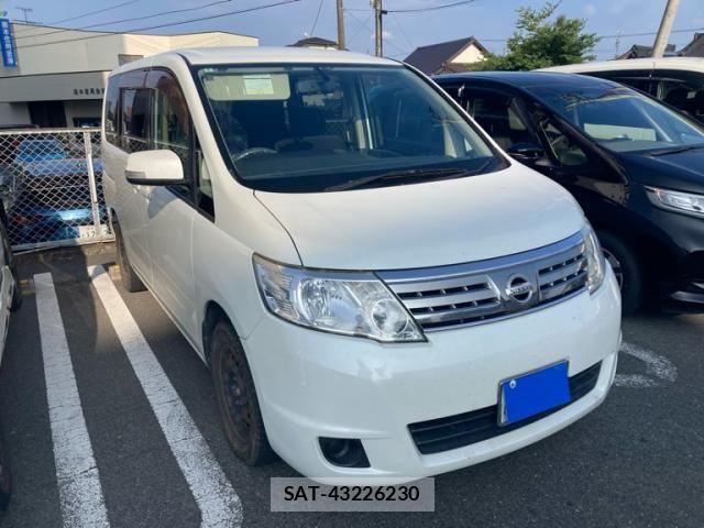 Nissan SERENA 2010-02 8132278-1