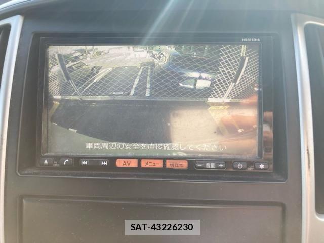 Nissan SERENA 2010-02 8132278-19