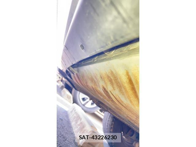 Nissan SERENA 2010-02 8132278-22