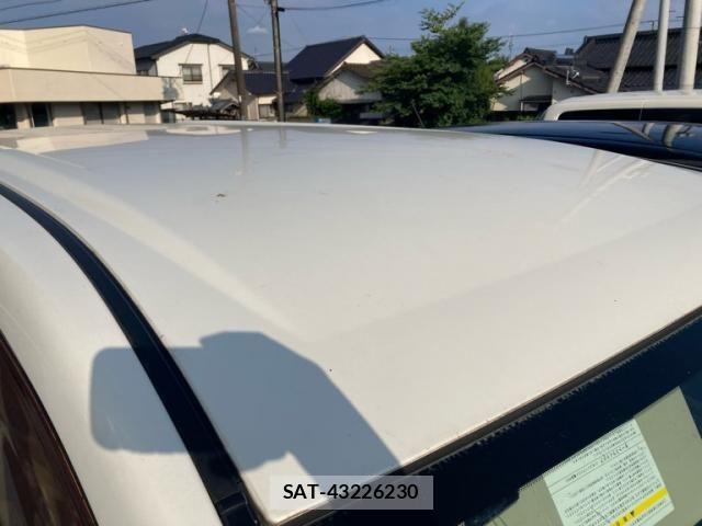 Nissan SERENA 2010-02 8132278-5