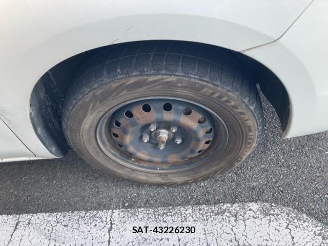 Nissan SERENA 2010-02 8132278-6