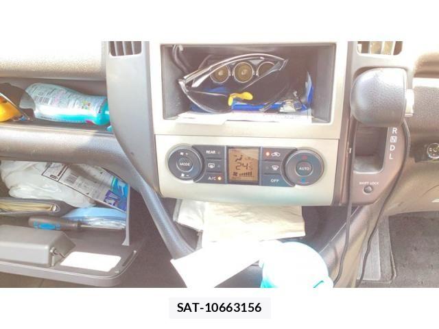 Nissan SERENA 2006-03 8132281-7