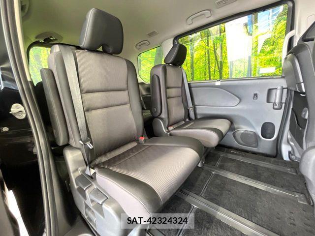 Nissan SERENA 2021-09 8132258-8