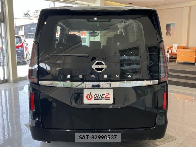Nissan SERENA 2023-08 8132251-12