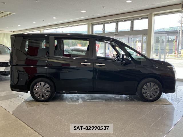 Nissan SERENA 2023-08 8132251-13