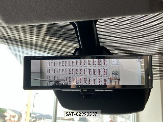 Nissan SERENA 2023-08 8132251-2