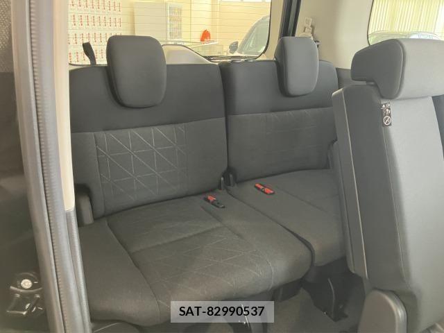 Nissan SERENA 2023-08 8132251-8