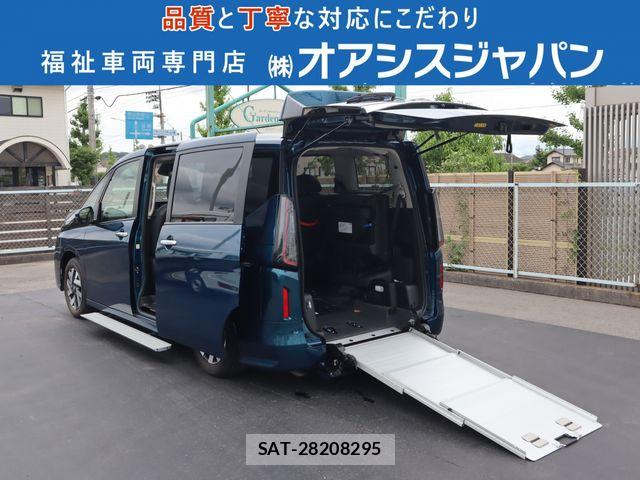 Nissan SERENA 2023-06 8132233-0