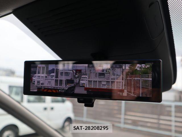 Nissan SERENA 2023-06 8132233-13