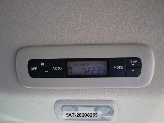 Nissan SERENA 2023-06 8132233-17
