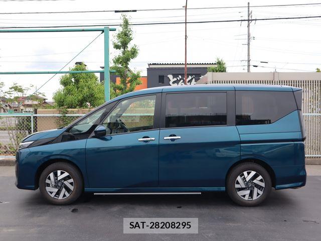 Nissan SERENA 2023-06 8132233-22