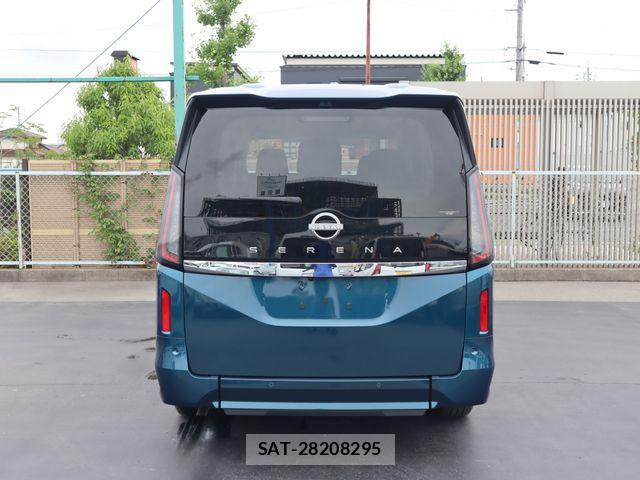 Nissan SERENA 2023-06 8132233-24