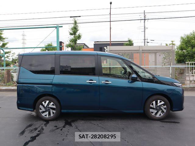 Nissan SERENA 2023-06 8132233-28