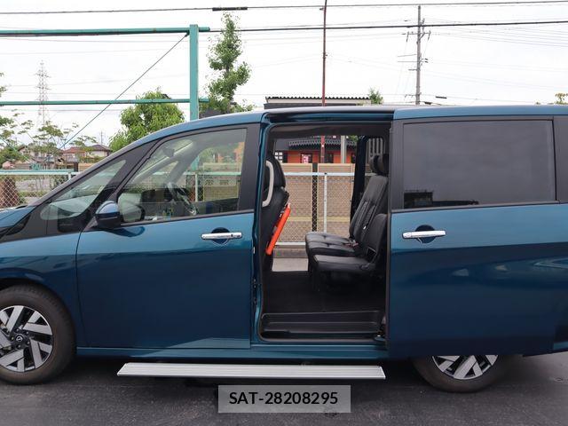 Nissan SERENA 2023-06 8132233-5