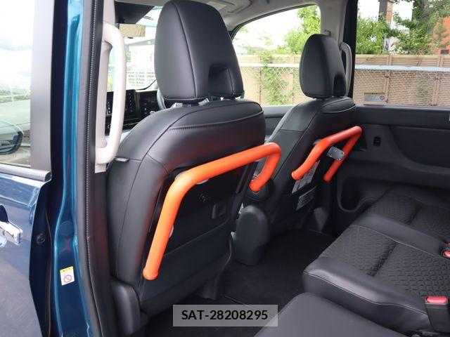 Nissan SERENA 2023-06 8132233-7