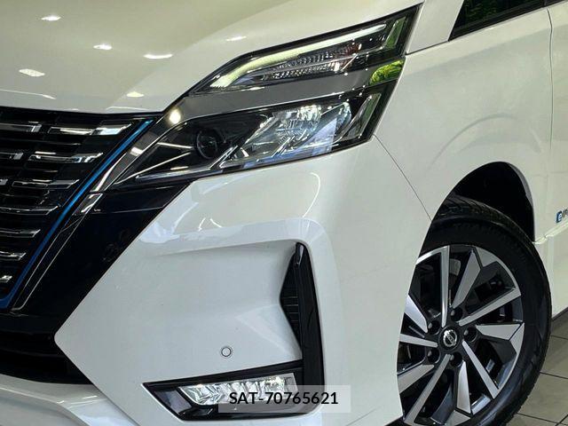 Nissan SERENA 2021-04 8132250-12