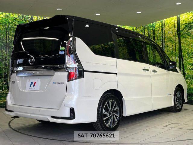 Nissan SERENA 2021-04 8132250-17